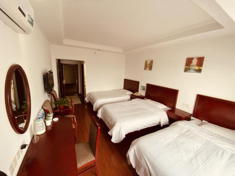 Greentree Inn Huai'An Bus Station Golden Eagle Xinya Huaihai Road Business Hotel Buitenkant foto