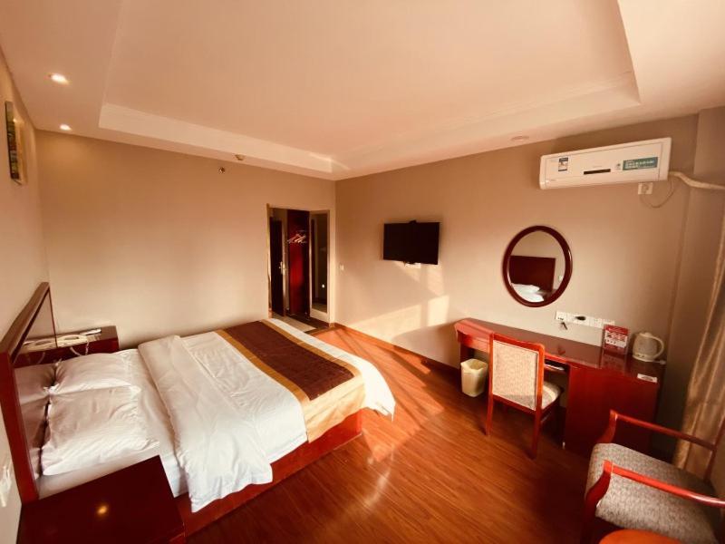 Greentree Inn Huai'An Bus Station Golden Eagle Xinya Huaihai Road Business Hotel Buitenkant foto