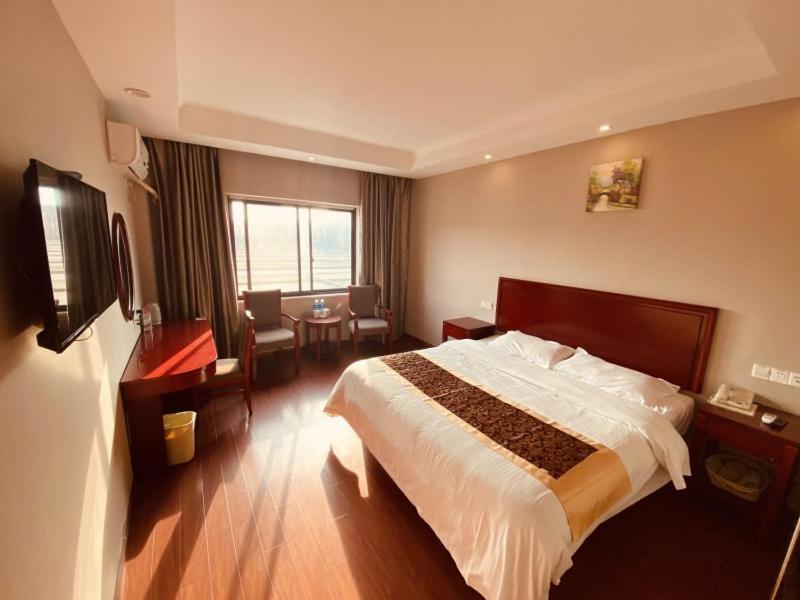 Greentree Inn Huai'An Bus Station Golden Eagle Xinya Huaihai Road Business Hotel Buitenkant foto