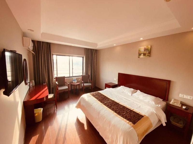Greentree Inn Huai'An Bus Station Golden Eagle Xinya Huaihai Road Business Hotel Buitenkant foto