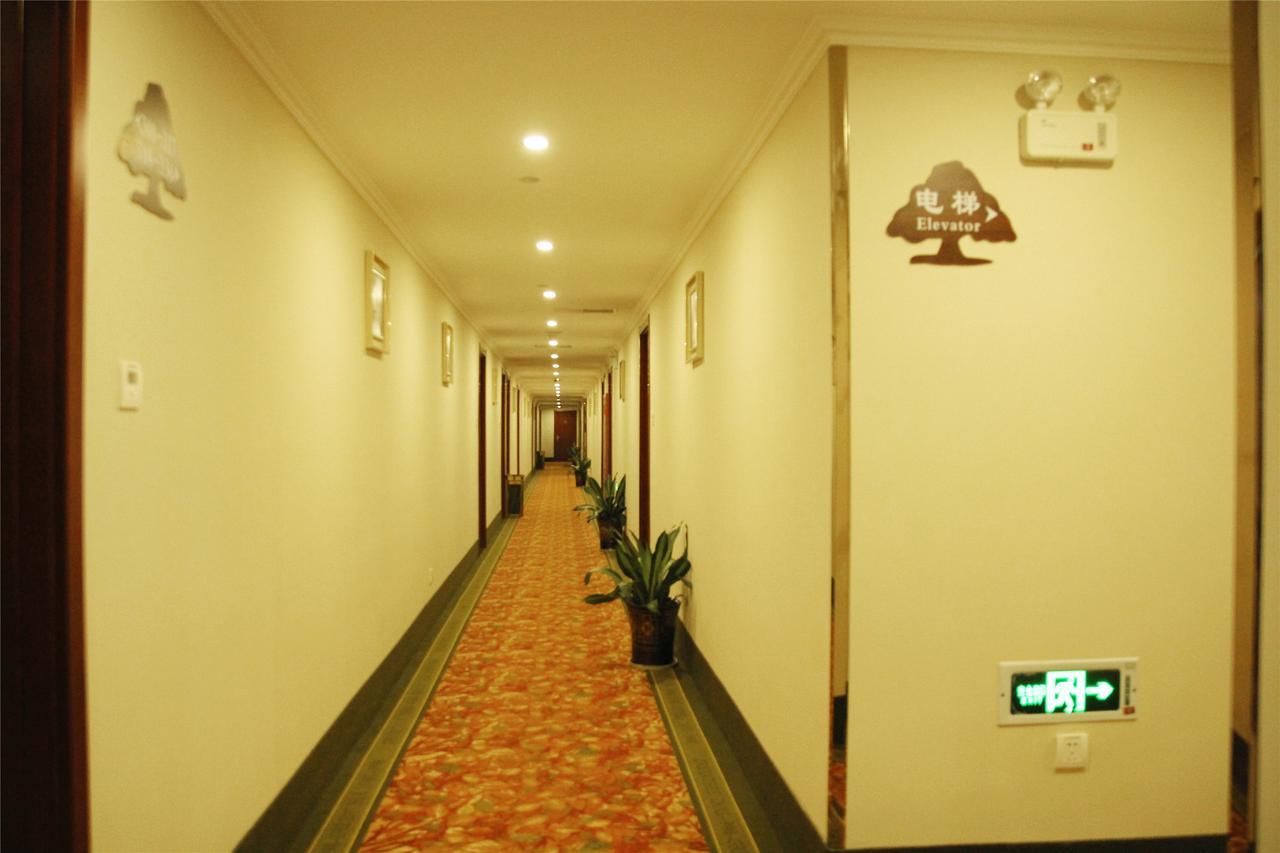 Greentree Inn Huai'An Bus Station Golden Eagle Xinya Huaihai Road Business Hotel Buitenkant foto
