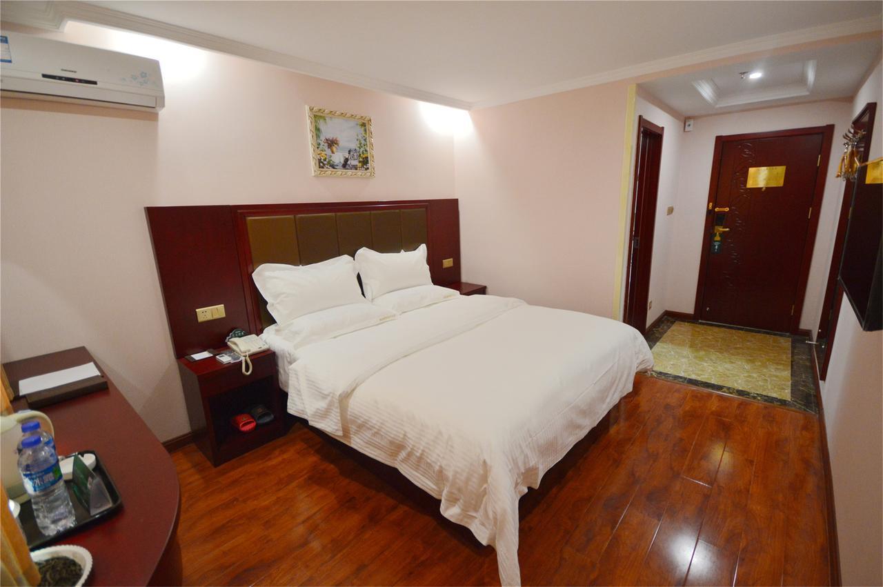 Greentree Inn Huai'An Bus Station Golden Eagle Xinya Huaihai Road Business Hotel Buitenkant foto
